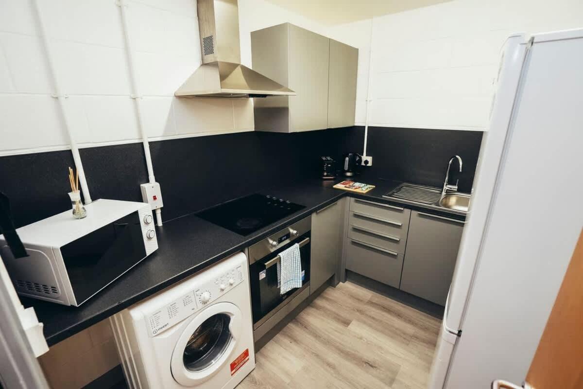 1Br City Centre Apt, Self Check In, Wifi, By Derbnb Sheffield Luaran gambar