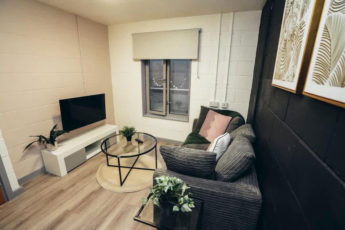 1Br City Centre Apt, Self Check In, Wifi, By Derbnb Sheffield Luaran gambar